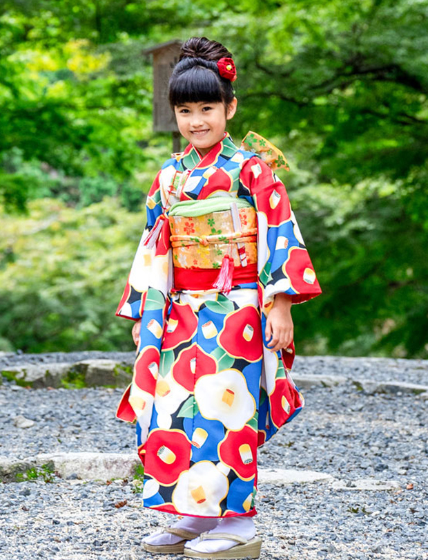 七歳向け七五三レンタル 赤の花柄 京都 着物 レンタル｜和凛