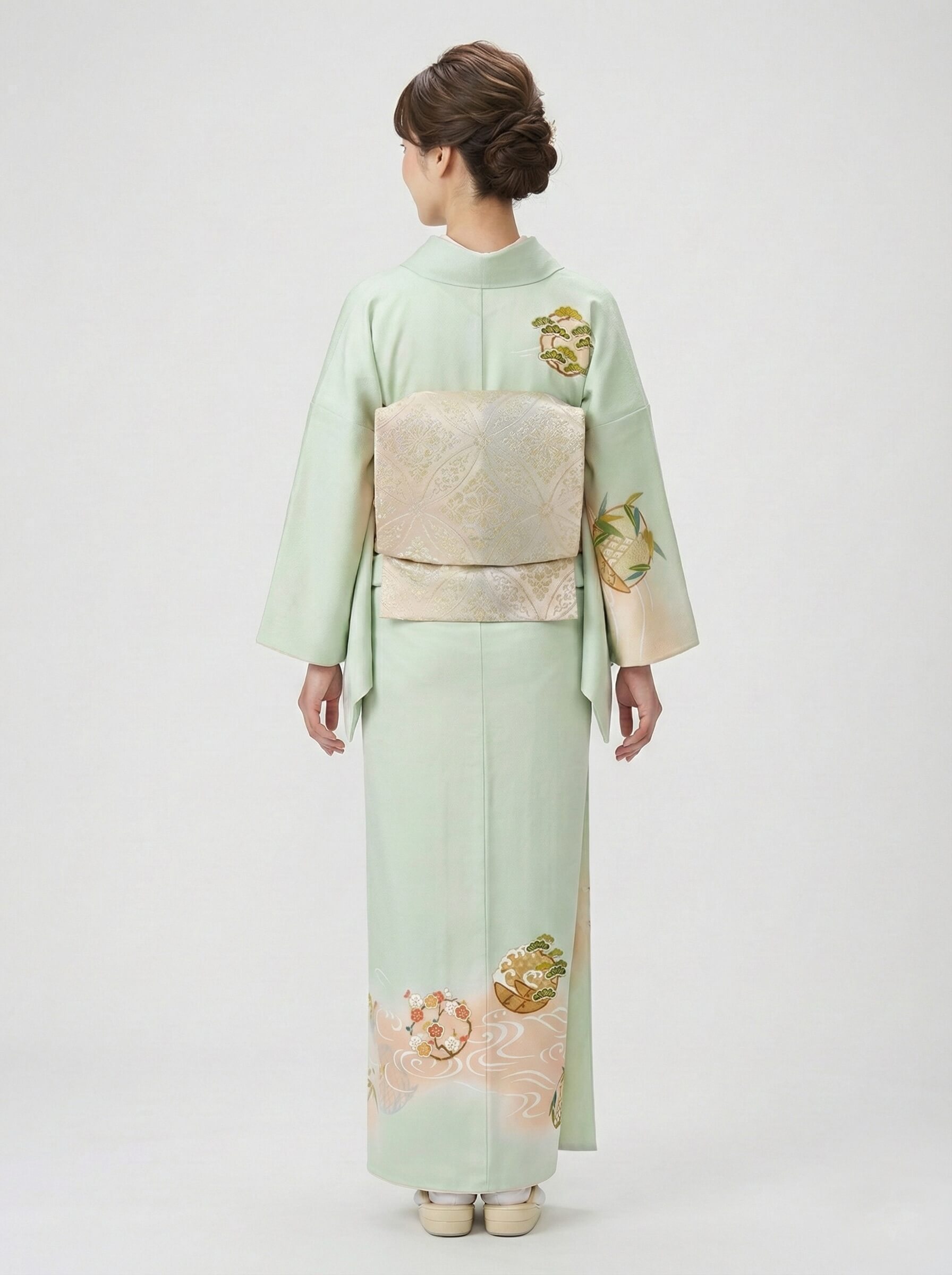 訪問着 黒地と白地に唐花