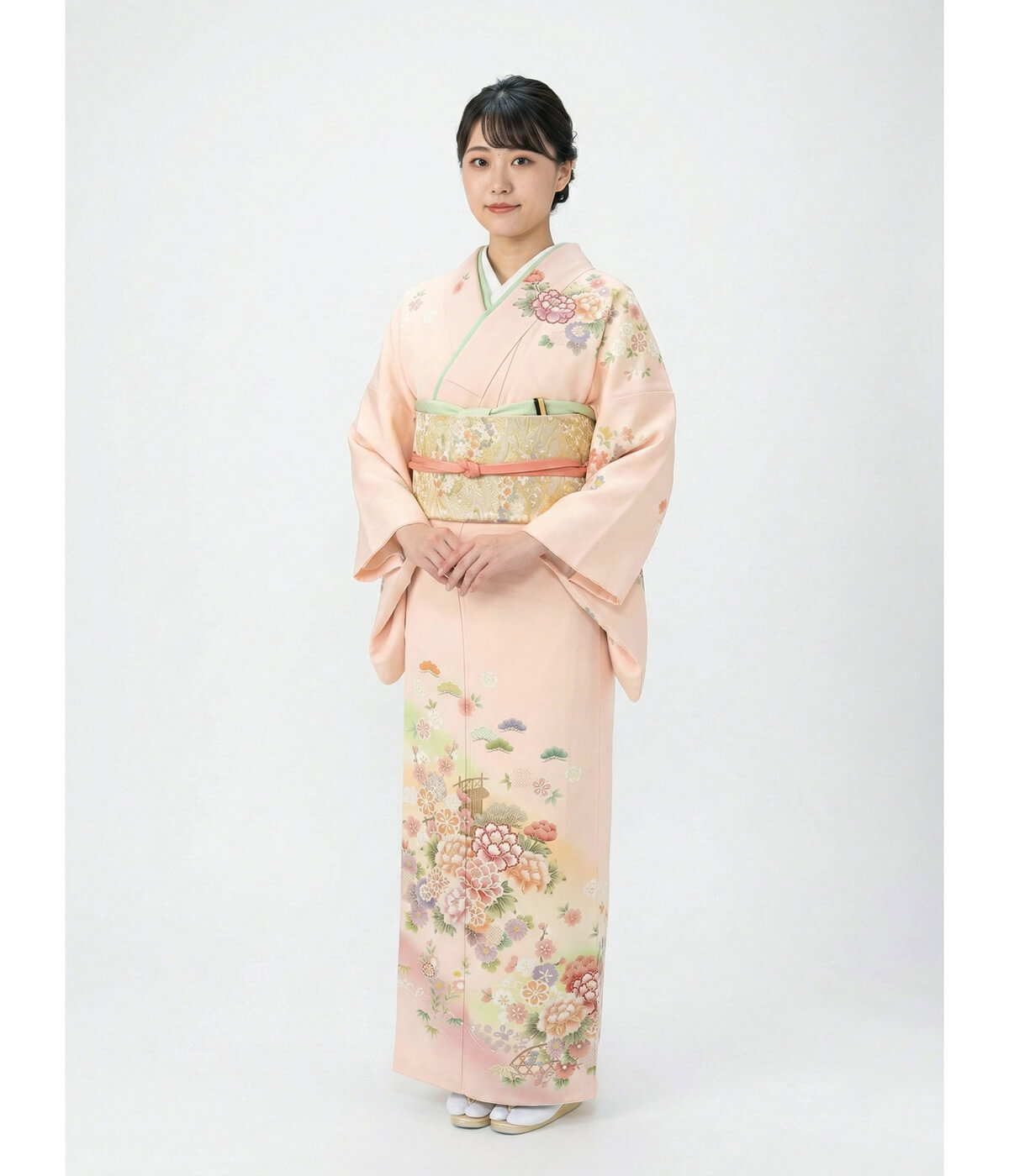 訪問着 黒地と白地に唐花