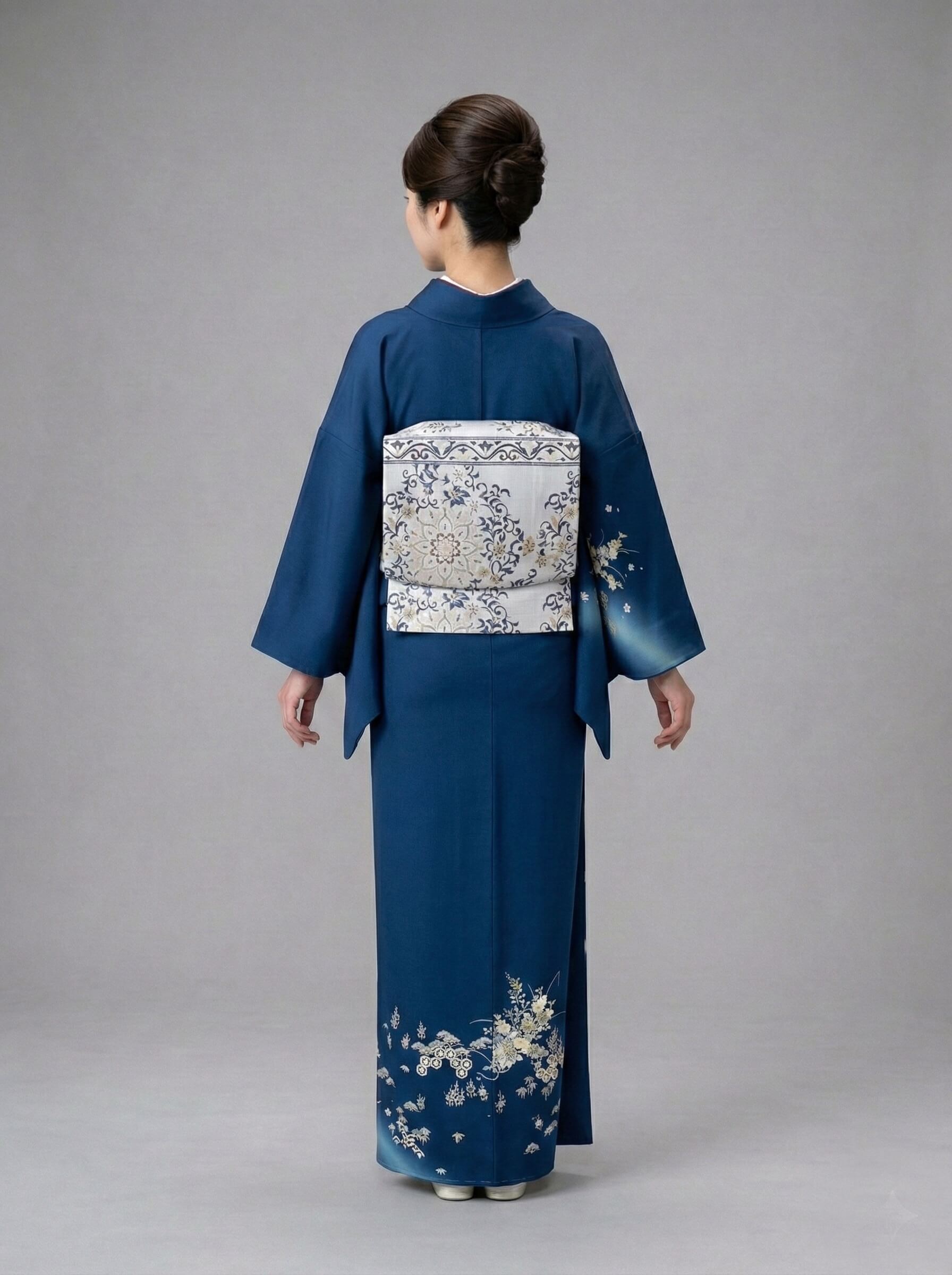 訪問着 黒地と白地に唐花